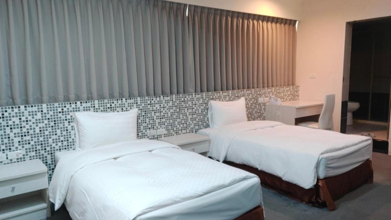 Shun-Yi Business Hotel Chiayi Exterior foto