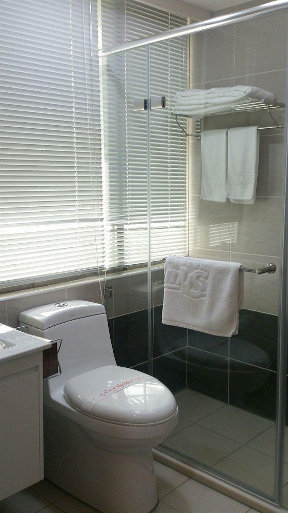 Shun-Yi Business Hotel Chiayi Exterior foto